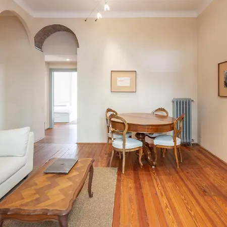 Cavour By Icasamia It Appartement